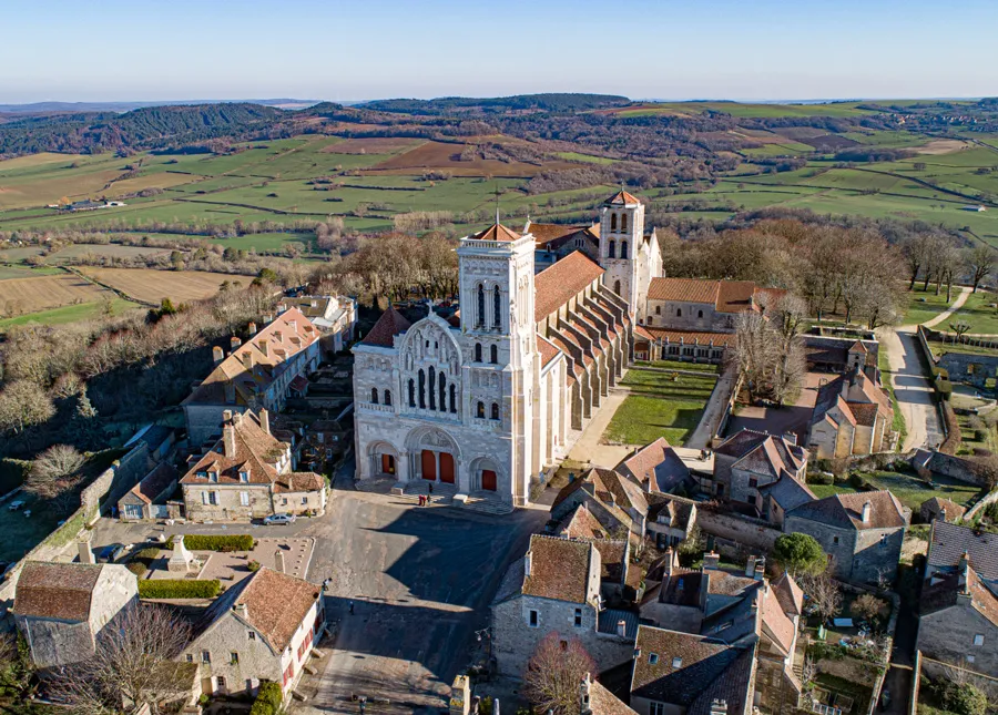 visiter la basilique de Vézelay en famille