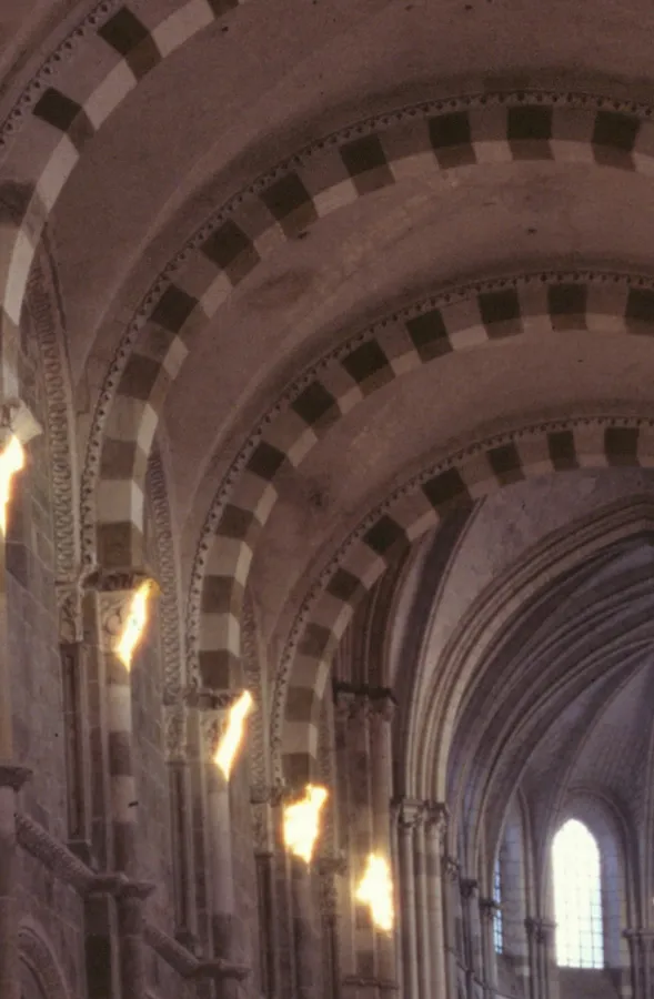 Visite de la Basilique de Vézelay aux solstices